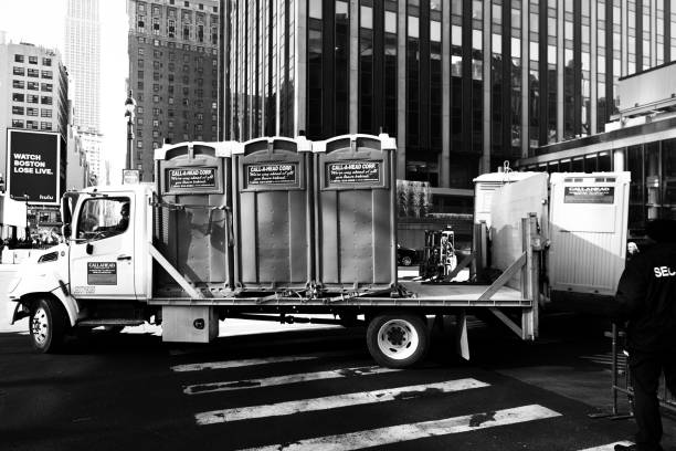 Best Portable restroom trailer rental  in Hondo, TX